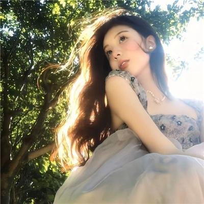 推动摇篮的手